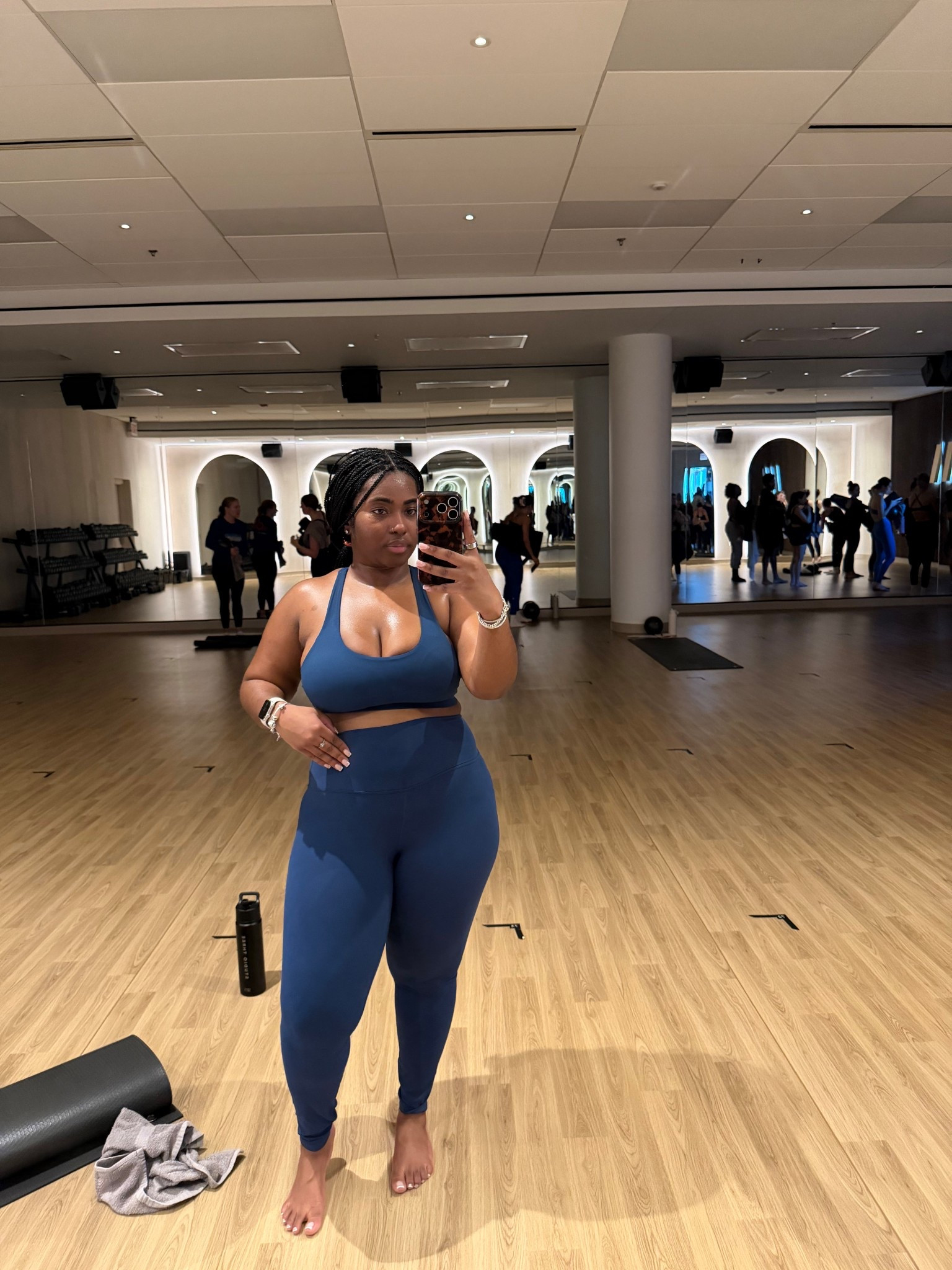 Navy, but make it hot Pilates 💙🔥 Sleek, sculpting, and stayed put through every shake.

#LTKMidsize #LTKActive #LTKfitnessgoals