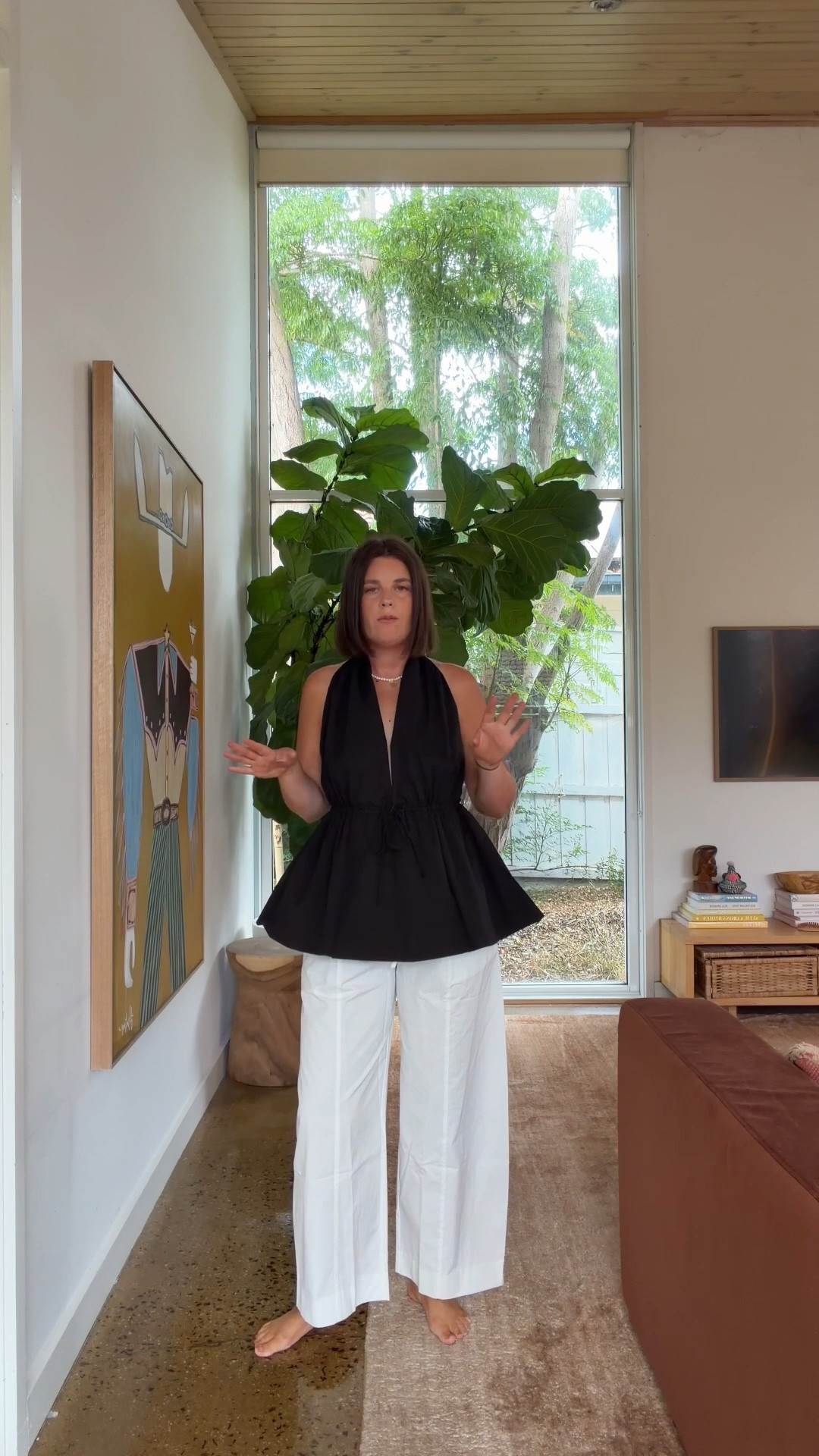 FYI there are 2 different lengths in the until jeans available. Short and regular 