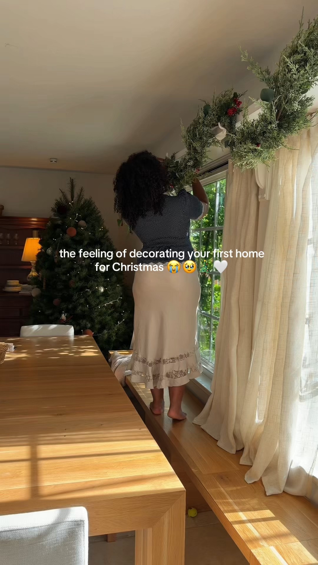 decorate for christmas with me!!

#LTKHoliday #LTKdayinmylife #LTKSeasonal