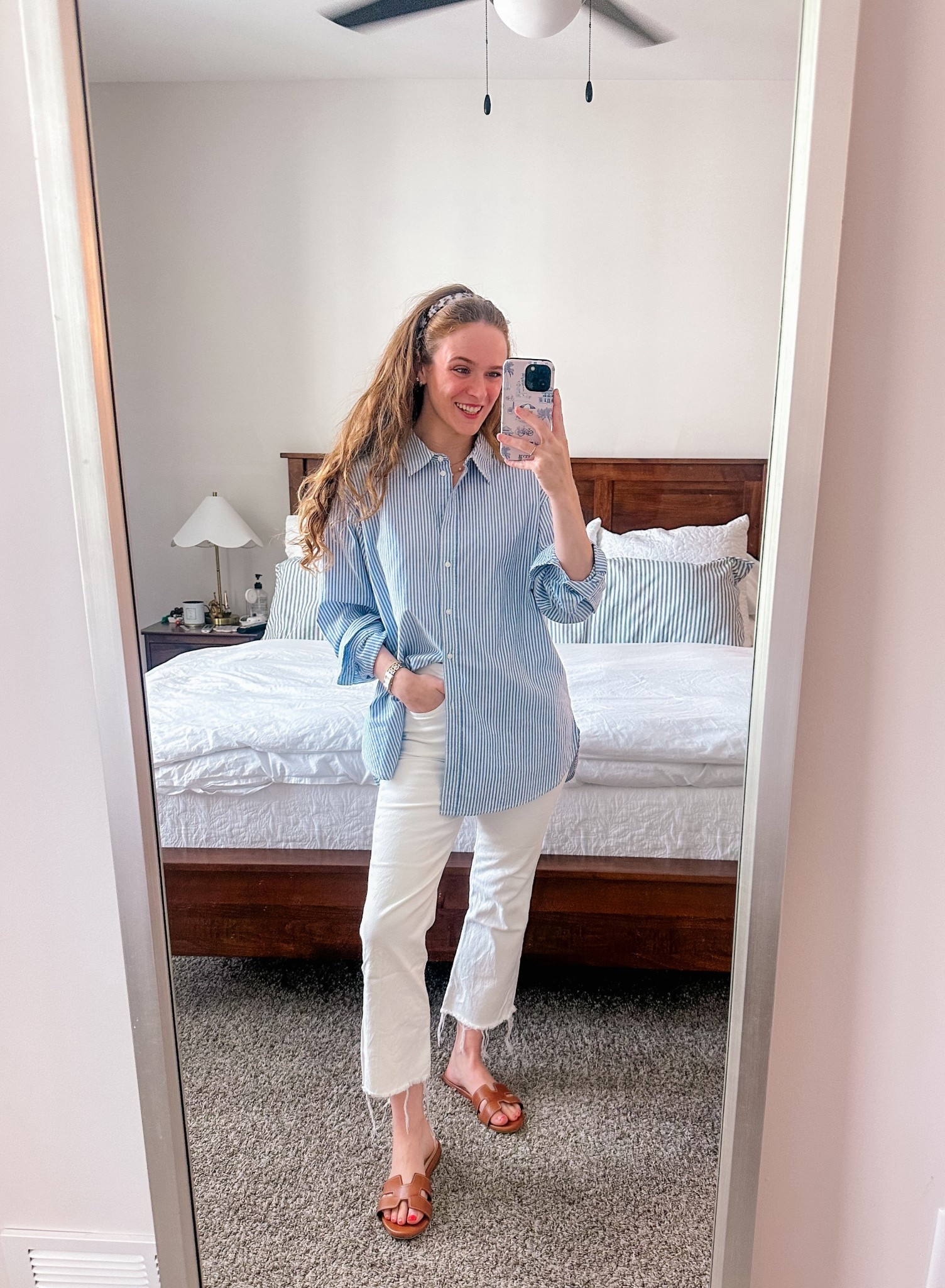 Monday OOTD 🩵🤍 Wearing all my whites & linens this week before Labor Day!! 🇺🇸❤️