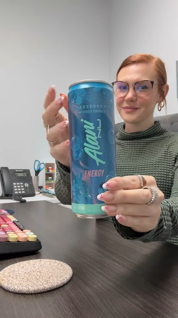 what i eat in a day at the office 🫶🏻

#LTKSaleAlert #LTKFindsUnder50 #LTKWorkwear