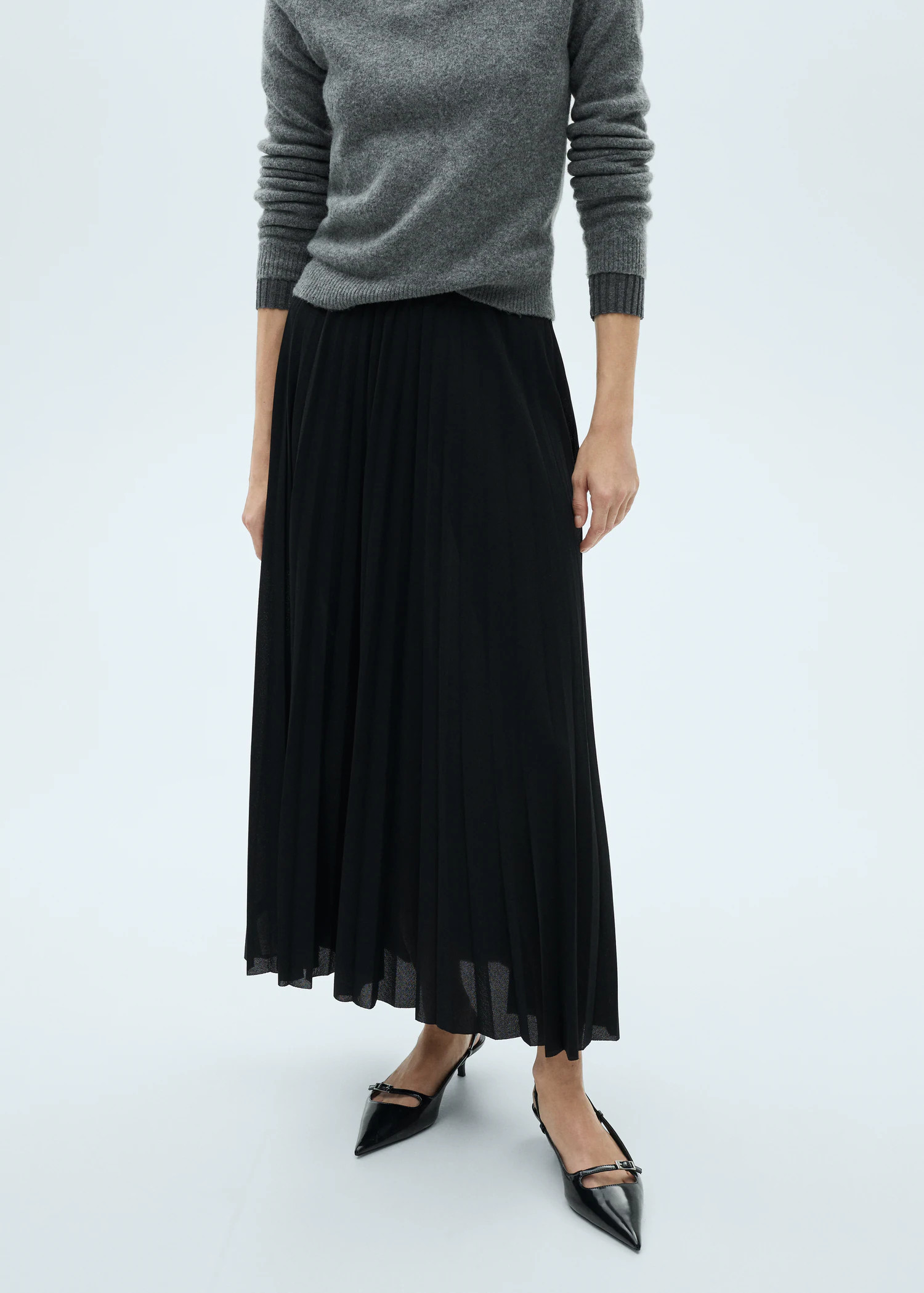 Pleated long skirt - Women | MANGO United Kingdom | MANGO (UK)