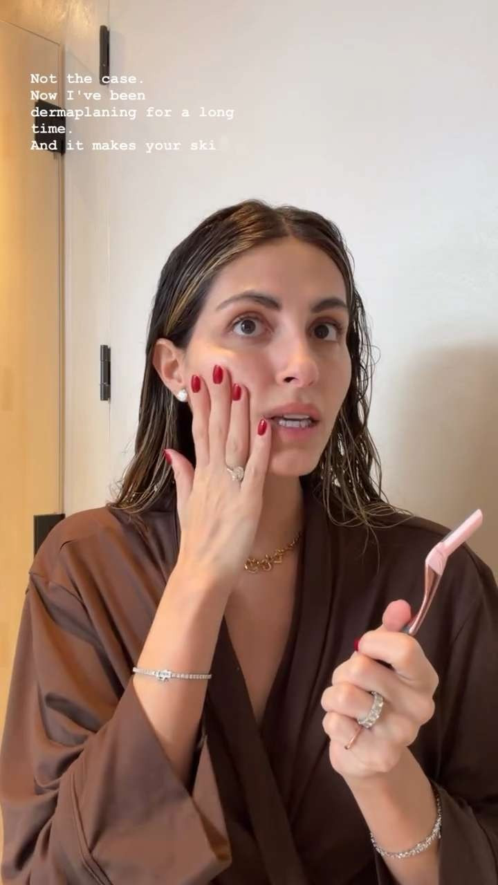 These dermaplaning wands are $13 and it comes with 3 blades! 

 #LTKBeauty