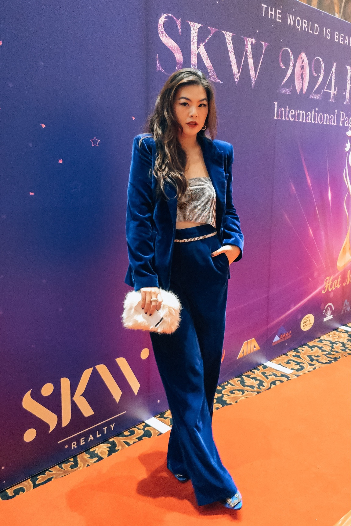 Turning red carpet into blue canvas#ltkootn #ltkcoordset #ltkvelvet

#LTKMostLoved #LTKOver40 #LTKShoeCrush