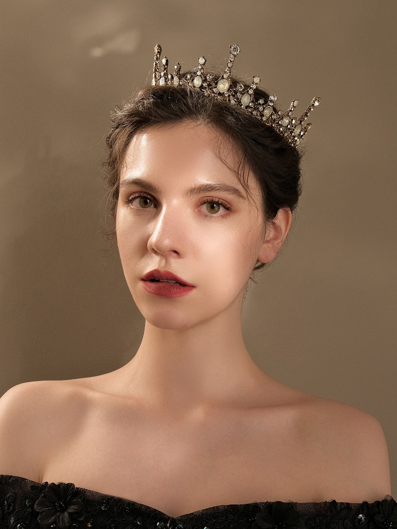 Rhinestone Decor Crown Hair Accessory | SHEIN