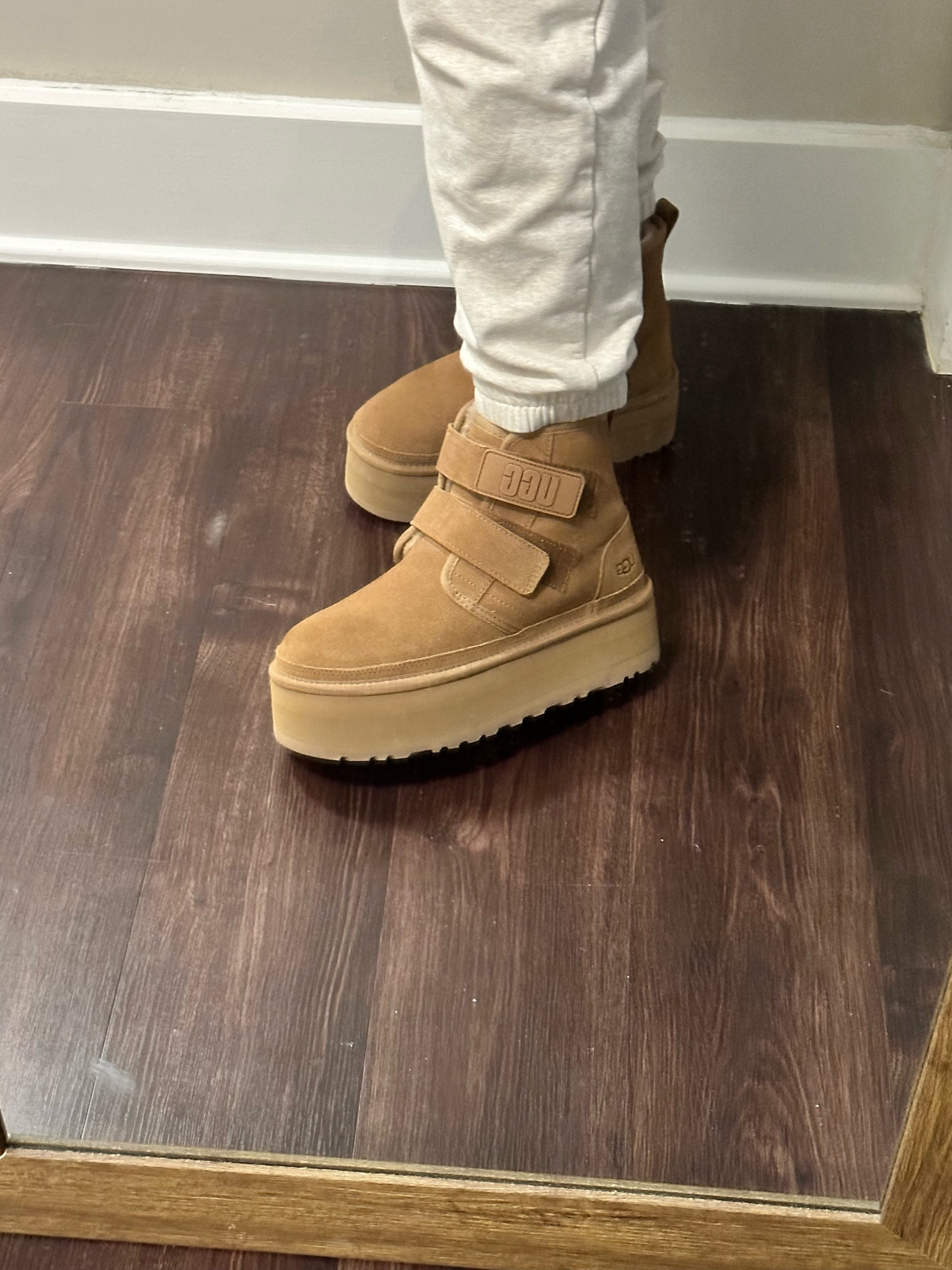 Ugg boots shop with straps