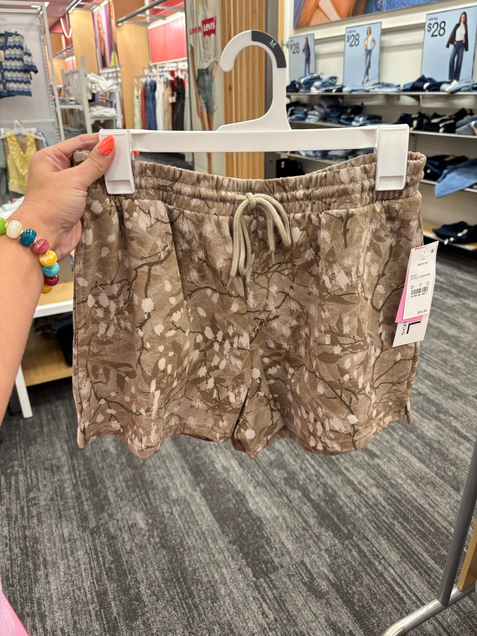 $10 shorts that are SO good for now + heading into fall!! 🤎🍂 Such a cute print!

Shorts, target sale, target outfit, fall, fall outfit, travel, lounge

#LTKSaleAlert #LTKSeasonal #LTKootd