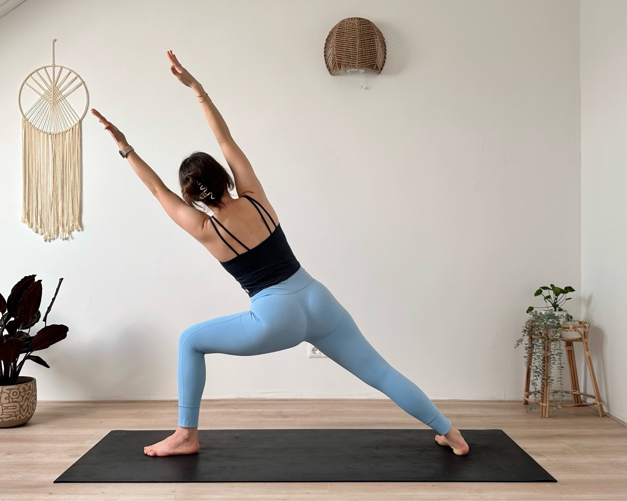 Morning Yoga Practice (Full 25 Min Video is up on YouTube!)

#LTKfitness