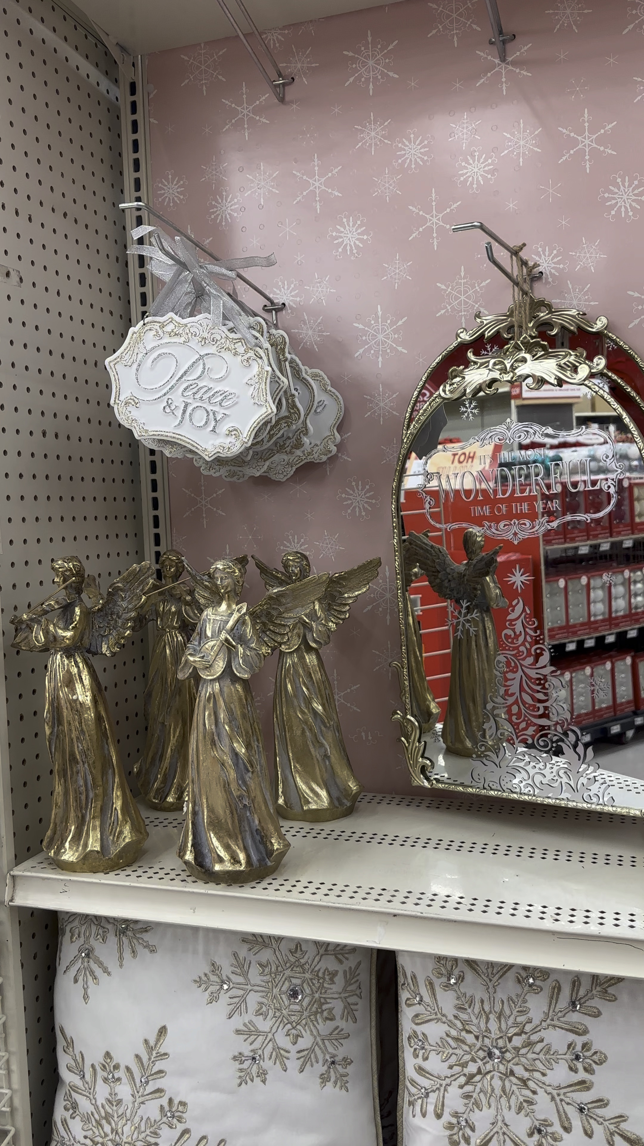 So much new Christmas decor! Linked what I could, I also have 2 previous posts where I linked pretty much everything!

#christmasdecor #christmas #nutcrackerdecor #michaelschristmas #christmaspillows #christmassigns #ashlandchristmas

#LTKVideo #LTKHome #LTKSaleAlert