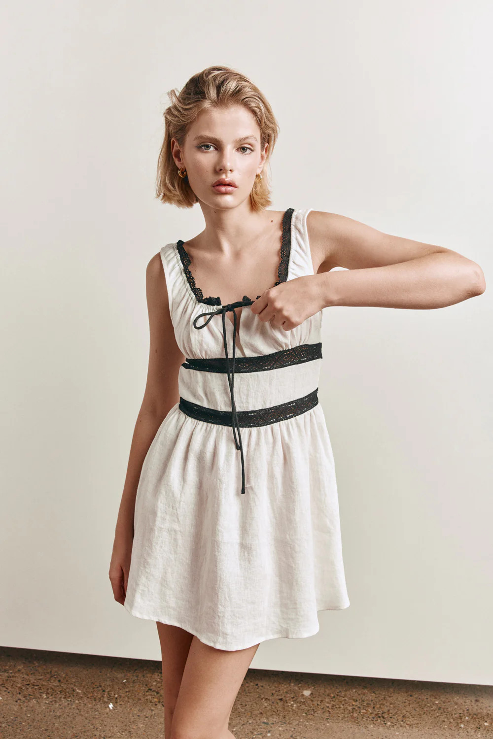 Mila Linen Mini Dress White | VRG Grl