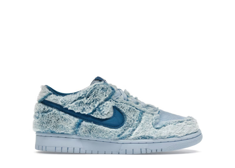 Nike Dunk Low Abominable Snowman Sneakers in Green Abyss/Celestine Blue/White | StockX