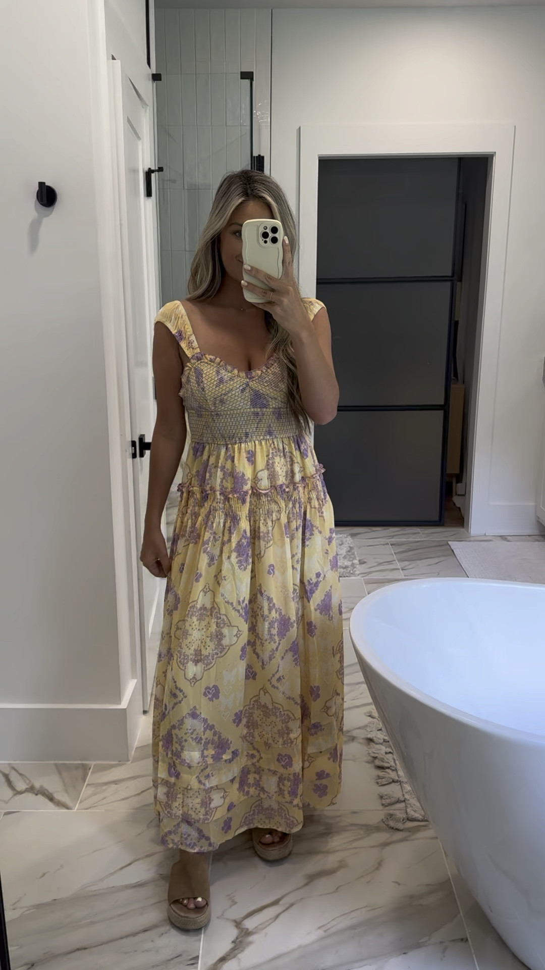 Free people look alike!!!
// wearing a small


#freepeopleinspired #freepeopledupe #amazondress #maxidress #summerdress #summerlooks

#LTKFindsUnder50 #LTKTravel
