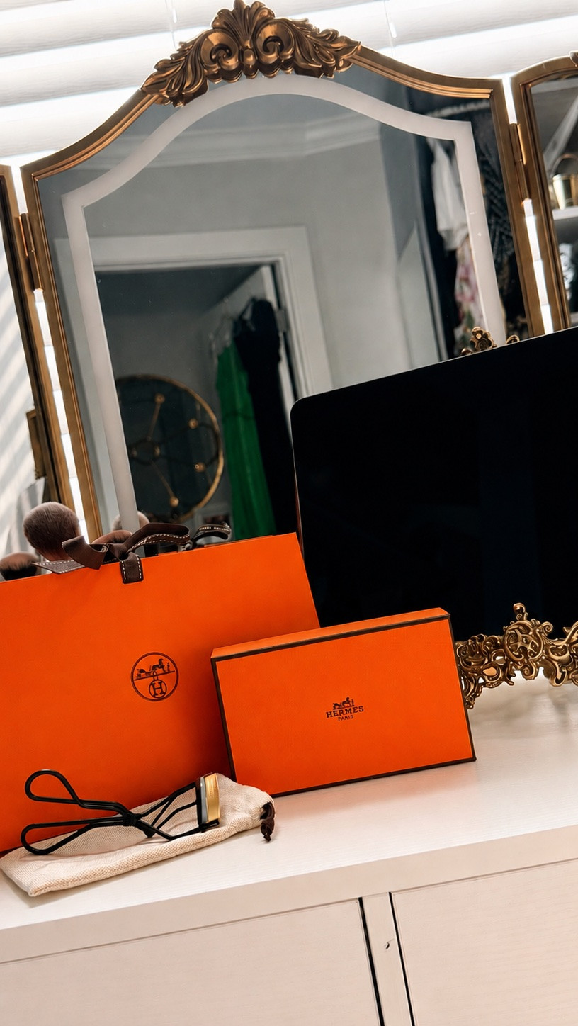 A little touch of Hermès for my everyday beauty routine. 🍊✨ The kind of little luxury that makes getting ready feel extra special. 🤎

Comment HERMÈS and I’ll happily send you the link.

#LTKstorytime #LTKBeauty #LTKdayinmylife