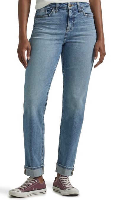 These jeans are less than $20! Selling out quickly!

#boyfriendjeans #denim #sale

#LTKplussize #LTKfindsunder50