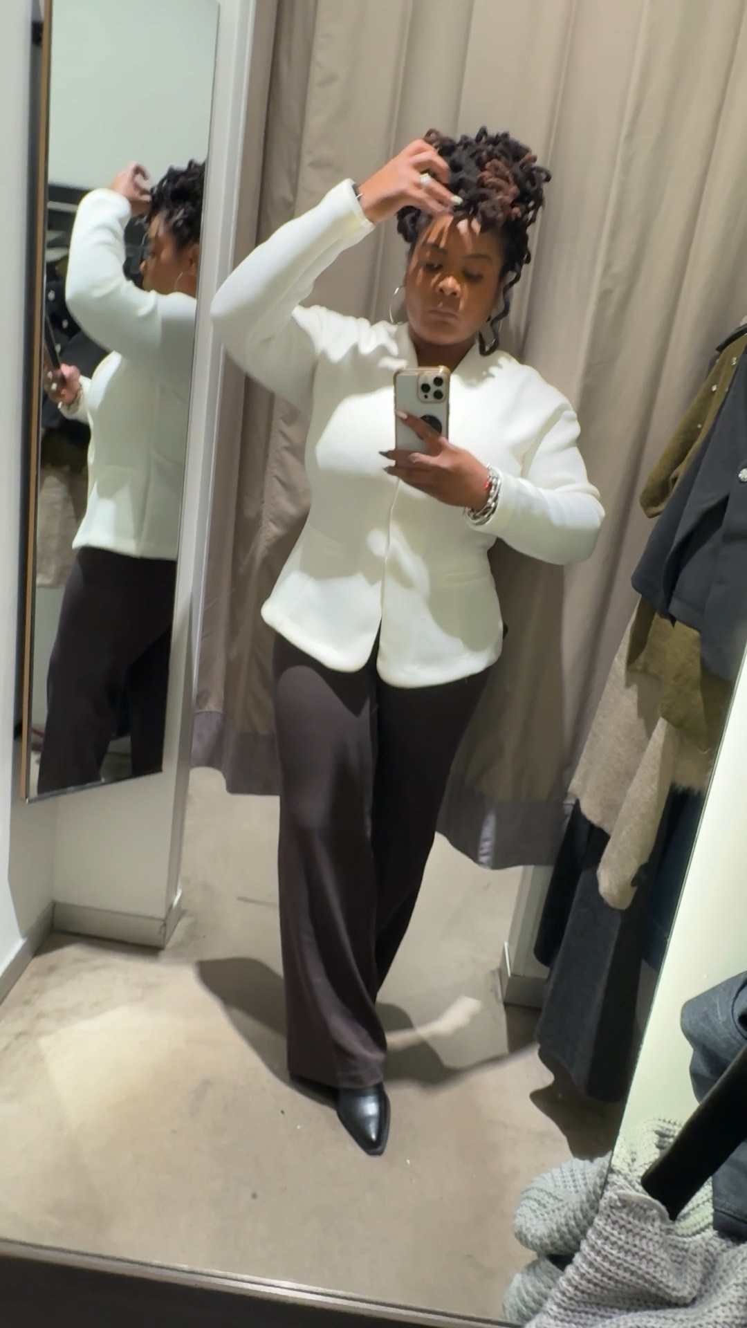 I tried this top on at H&M - I like iiiiiit ✨ I’m wearing a M  

#LTKMidsize #LTKFindsUnder50 #LTKOver40