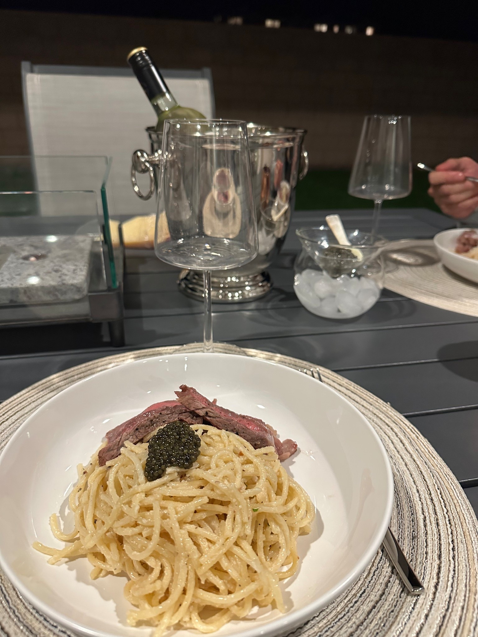 Valentine’s Day dinner 🍽️🩷

#LTKHome #LTKSeasonal