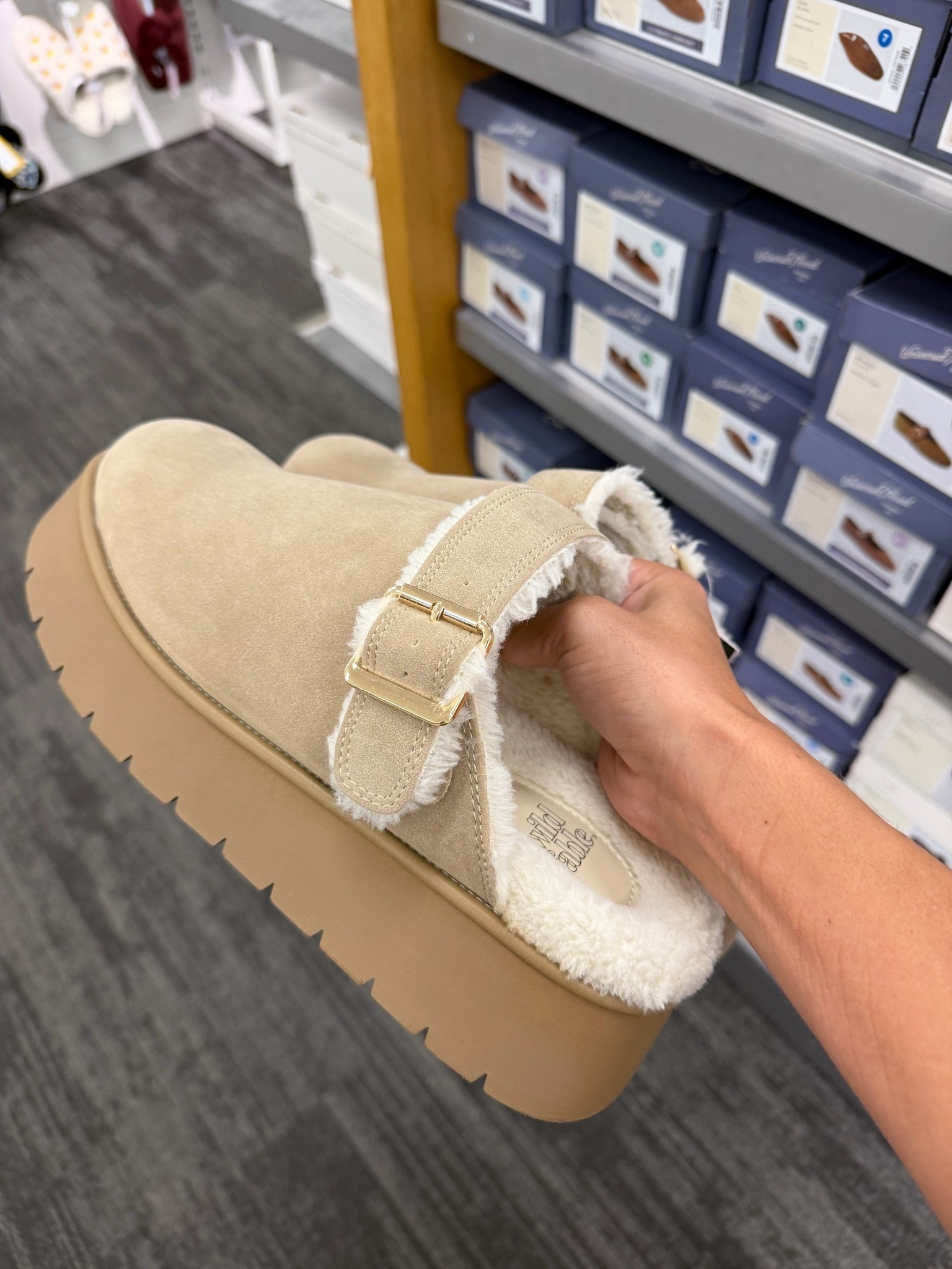these are sooo cute 😍
-
target winter shoes, target, target finds, clog slippers, clogs, fall trends, fall finds, clogs, slides #ltkshoes