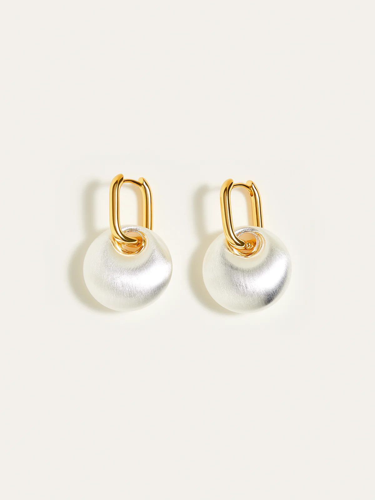 Matte Pearl Drop Earrings | Commense