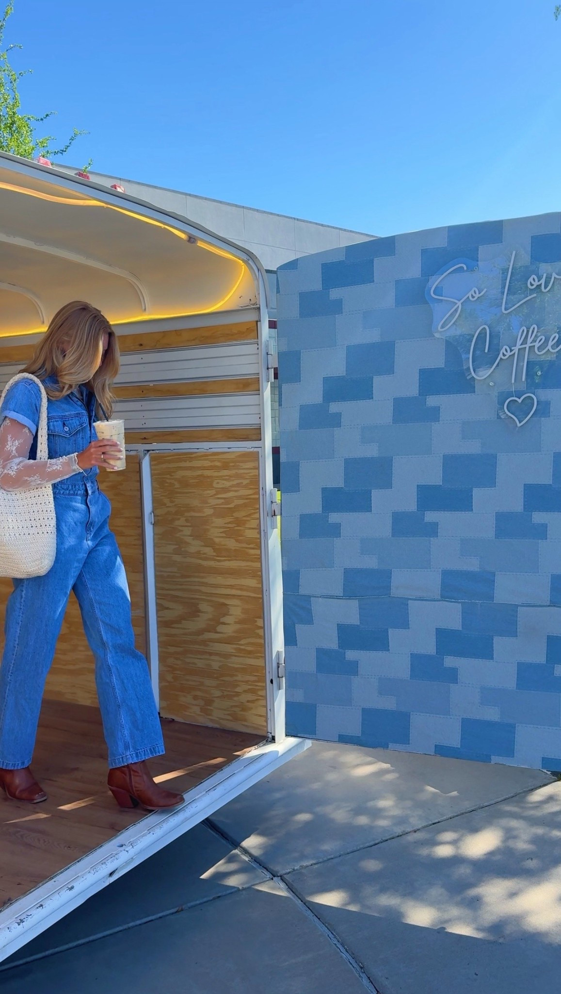 Denim Jumpsuits >>

#LTKBeauty #LTKStyleTip #LTKActive