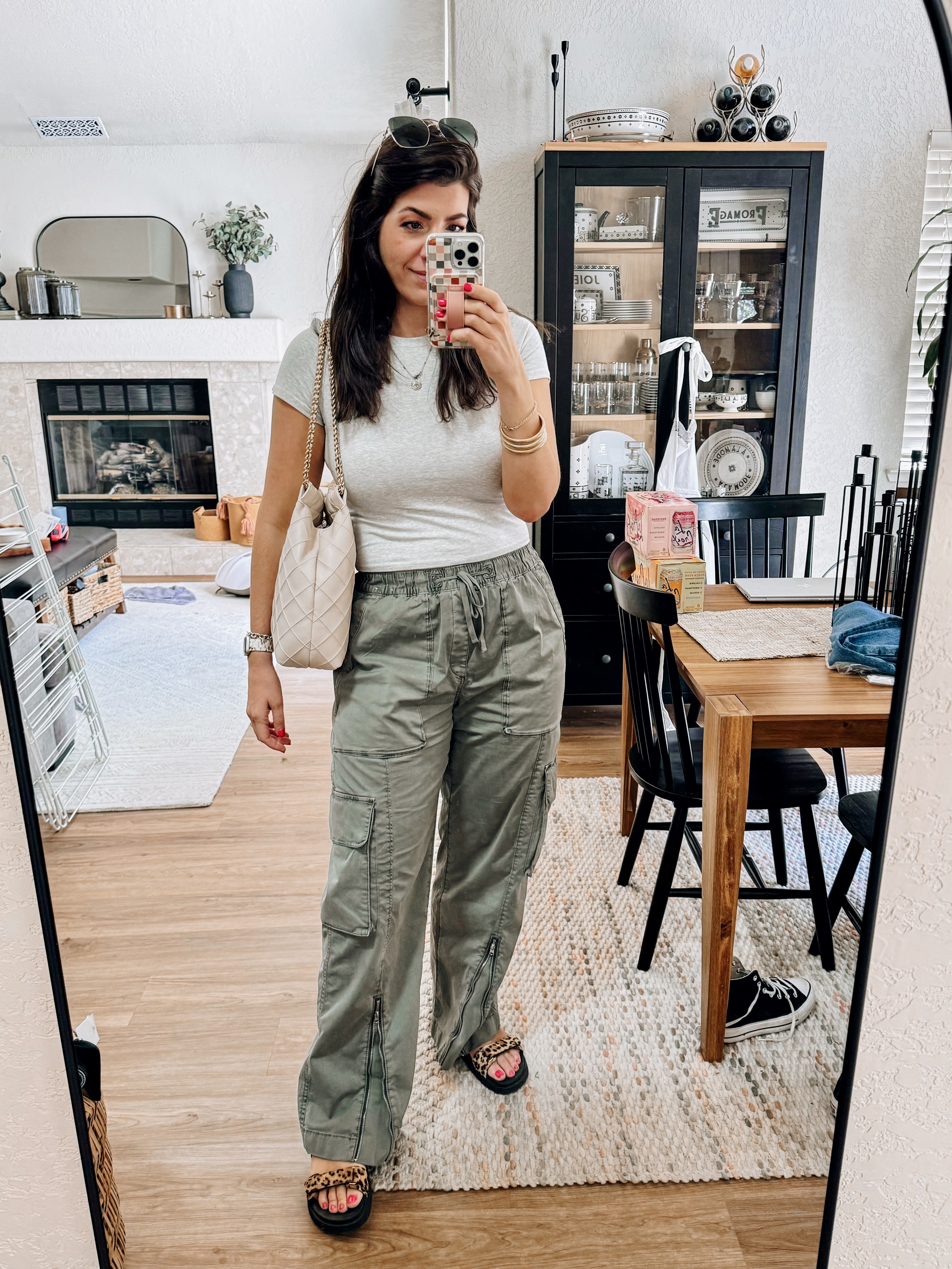 In a medium tee and a medium long cargo pant 

#LTKMidsize #LTKSaleAlert #LTKFindsUnder50