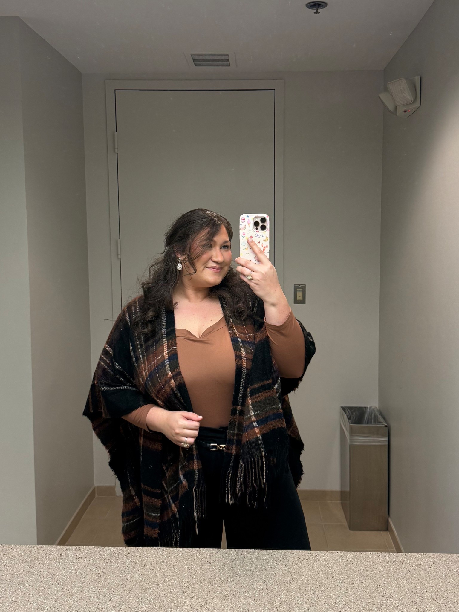 Neutral work outfit 



#LTKWorkwear #LTKMidsize #LTKootd