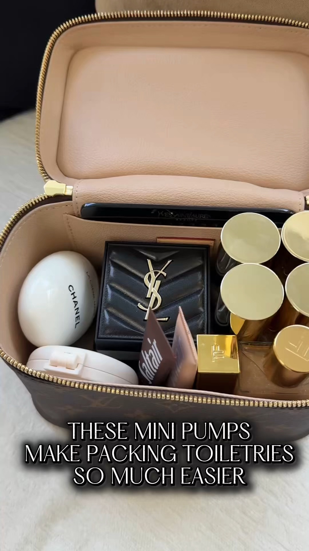 Say TRAVEL HACKS and I’ll send you all the links ✈️ the cutest little travel hack for packing skincare, sunscreen, lotion + all the essentials without taking up your whole toiletry bag ✨

#travelhacks #amazonfinds #packinghacks #travelessentials #toiletrybag