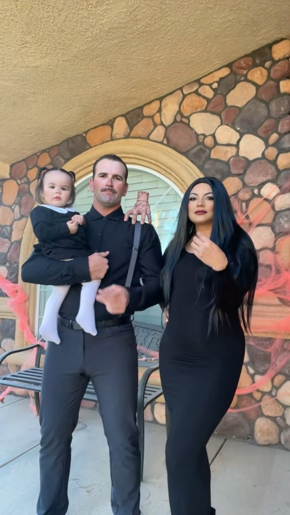 Adam’s family Halloween costume 


#LTKHalloween #LTKFindsUnder50 #LTKFamily