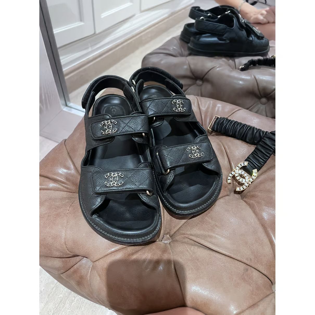 Dad sandals leather sandal Chanel Black size 38 EU in Leather - 36386661 | Vestiaire Collective (Global)
