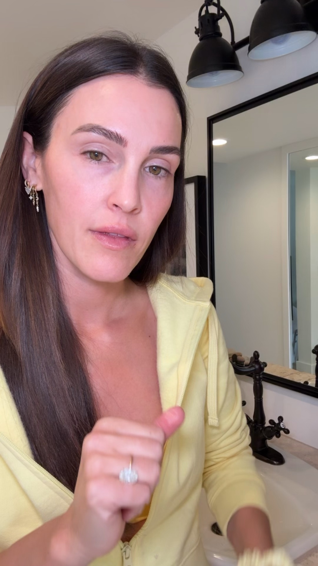 Clean beauty nighttime skincare routine, low-tox nail polish and non-toxic cotton outfit!💛

#LTKootd #LTKBeauty #LTKmomlife