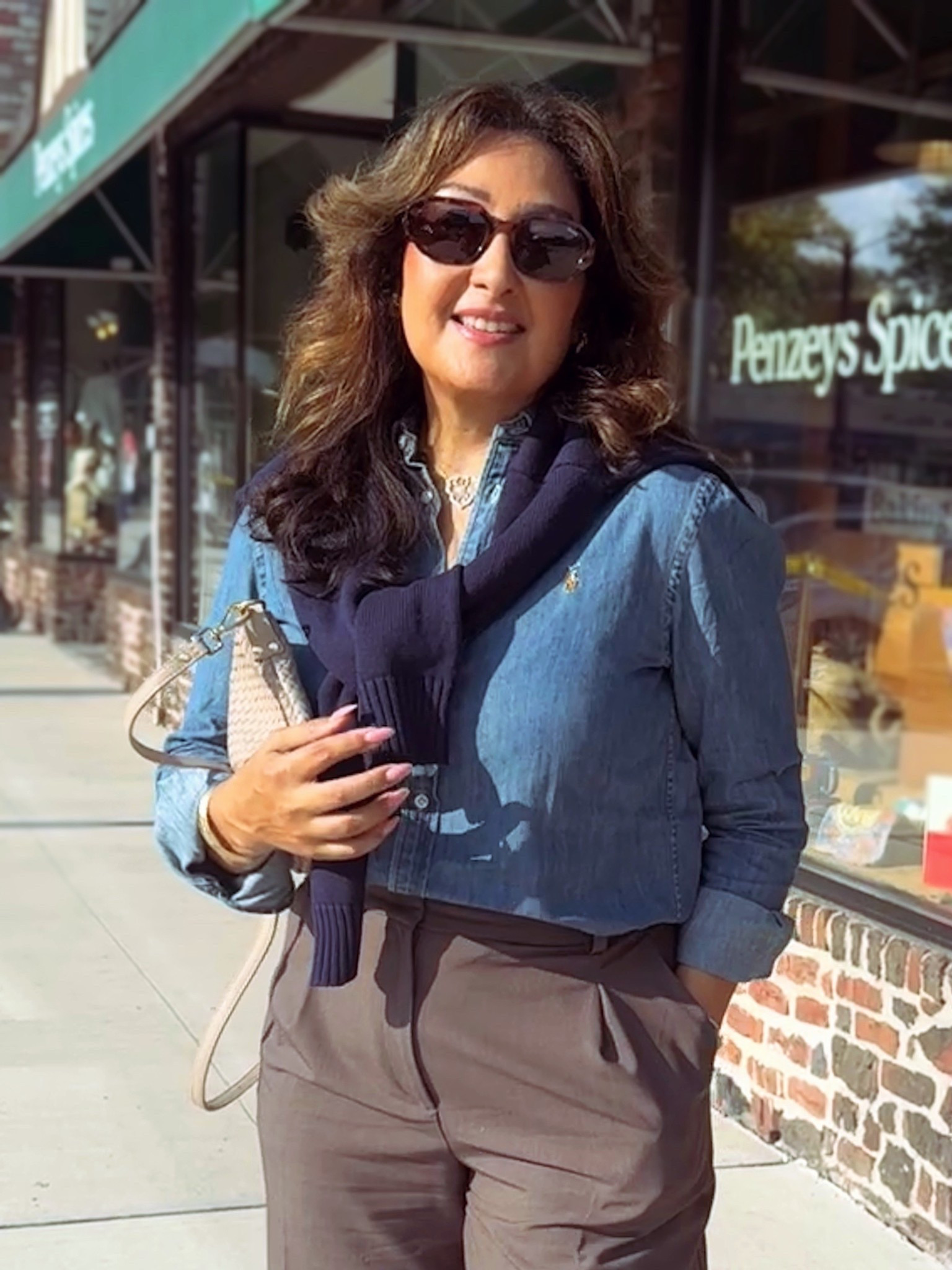 Preppy fall layers I’m loving, wide-leg trousers, chambray, cozy navy knit, and timeless loafers. The perfect classic fall look.

Weekend wear, fall outflt, casual, preppy style, loafers

#LTKStyleTip #LTKShoeCrush #LTKSeasonal