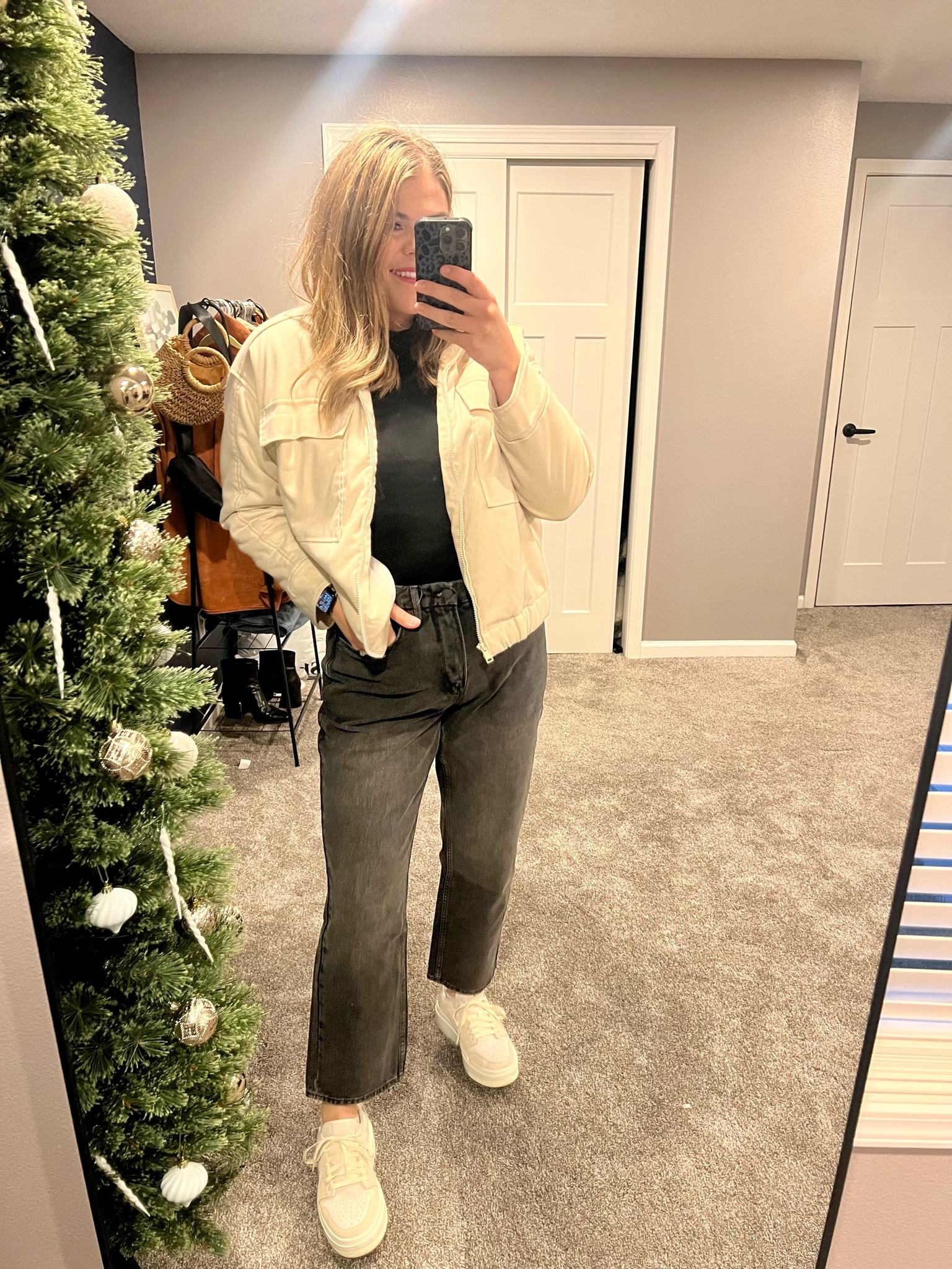 Courtside basketball game outfit
Winter outfit
Midsize outfit 
Jacket sold out from Target last year 

#LTKcurves #LTKFind #LTKSeasonal