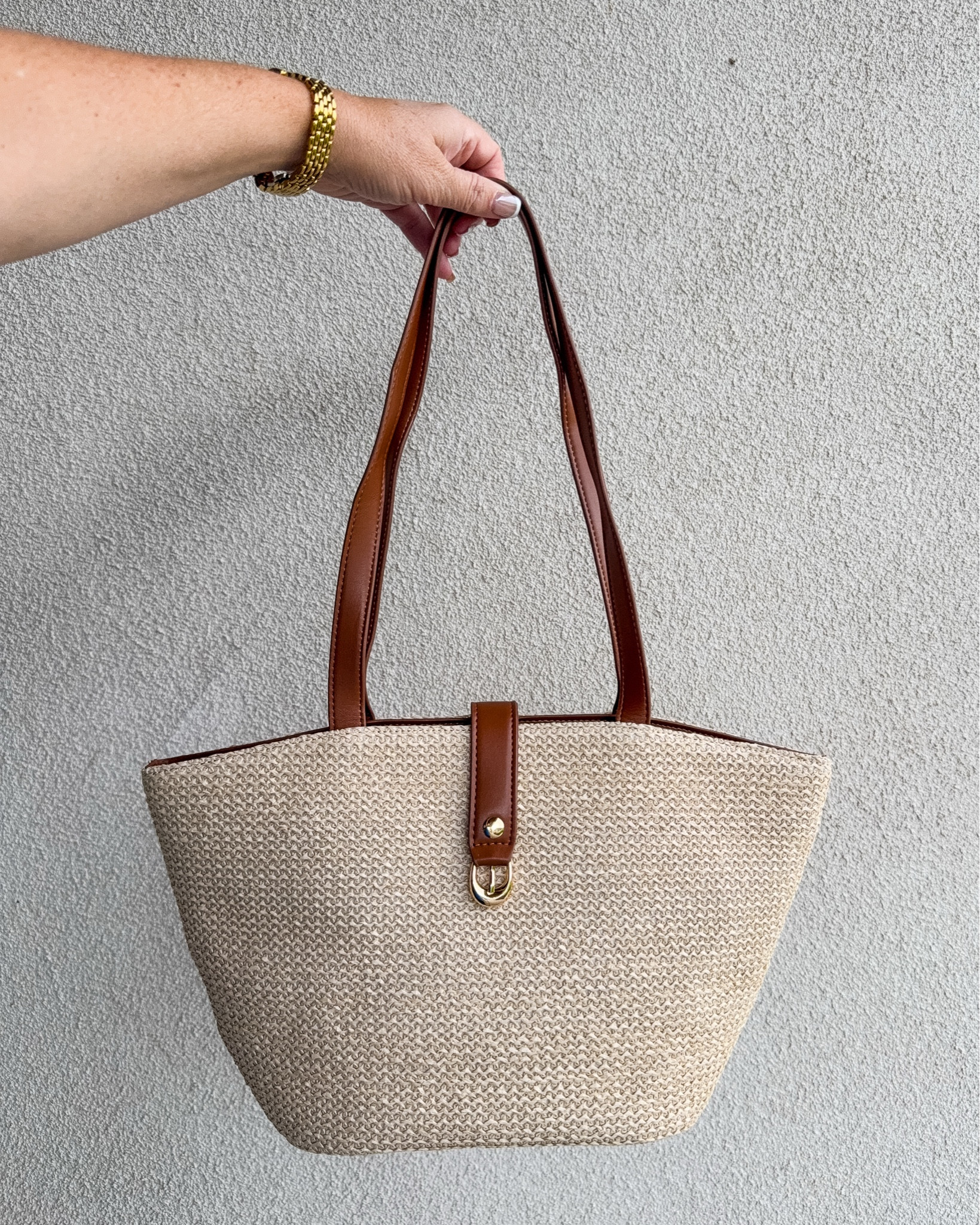 This woven handbag from Amazon is the perfect midsize summer purse for everyday casual looks and a great price at under $25 

 #summeraccessories #summerhandbag #affordablehandbag #LTKootd #LTKSeasonal #LTKTravel