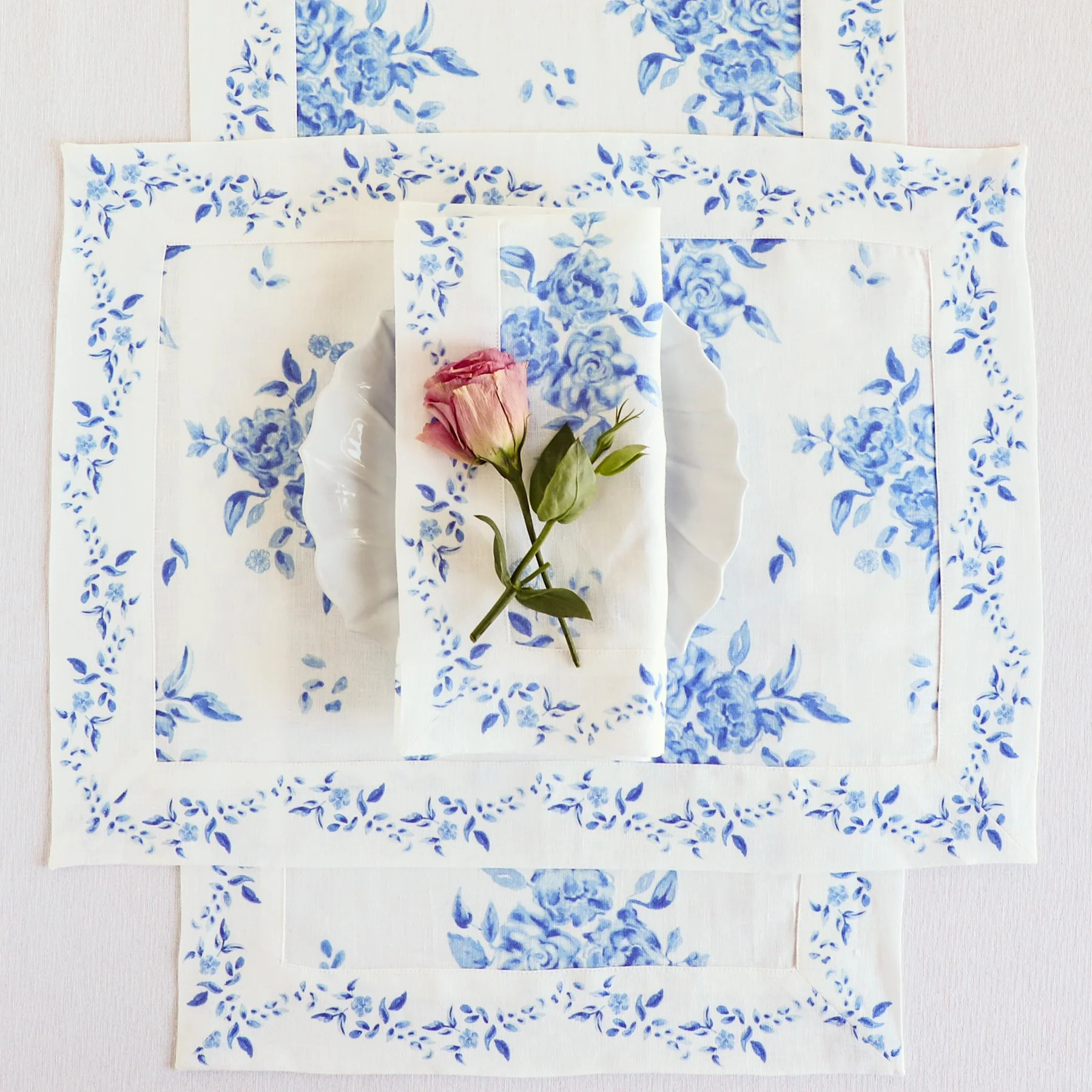 Jolie Fleur Placemats | Solino Home