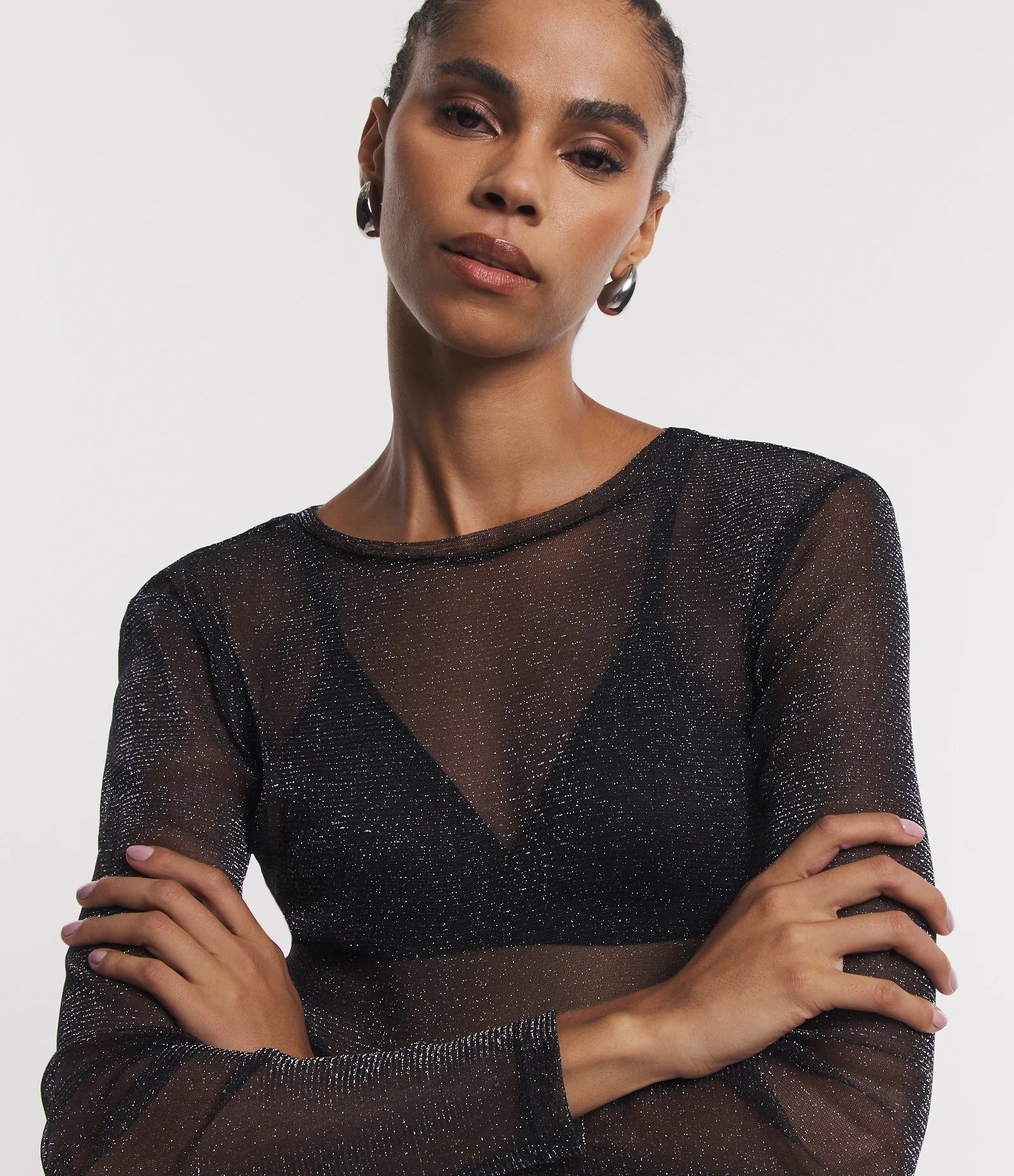 Blusa Manga Longa em Tule com Fio Metalizado Preto - Lojas Renner | Renner (BR)