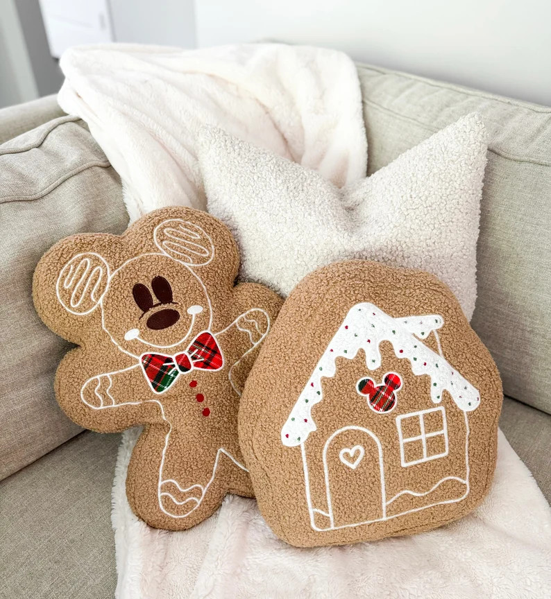 Gingerbread Mouse Throw Pillow Bundle // Mouse House Pillows Included - Etsy | Etsy (US)