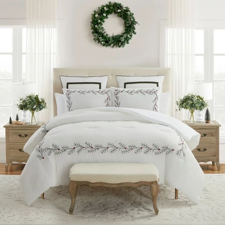 My Texas House Conroe 5-Piece Multicolor Embroidered Mistletoe Comforter Set, Queen - Walmart.com | Walmart (US)