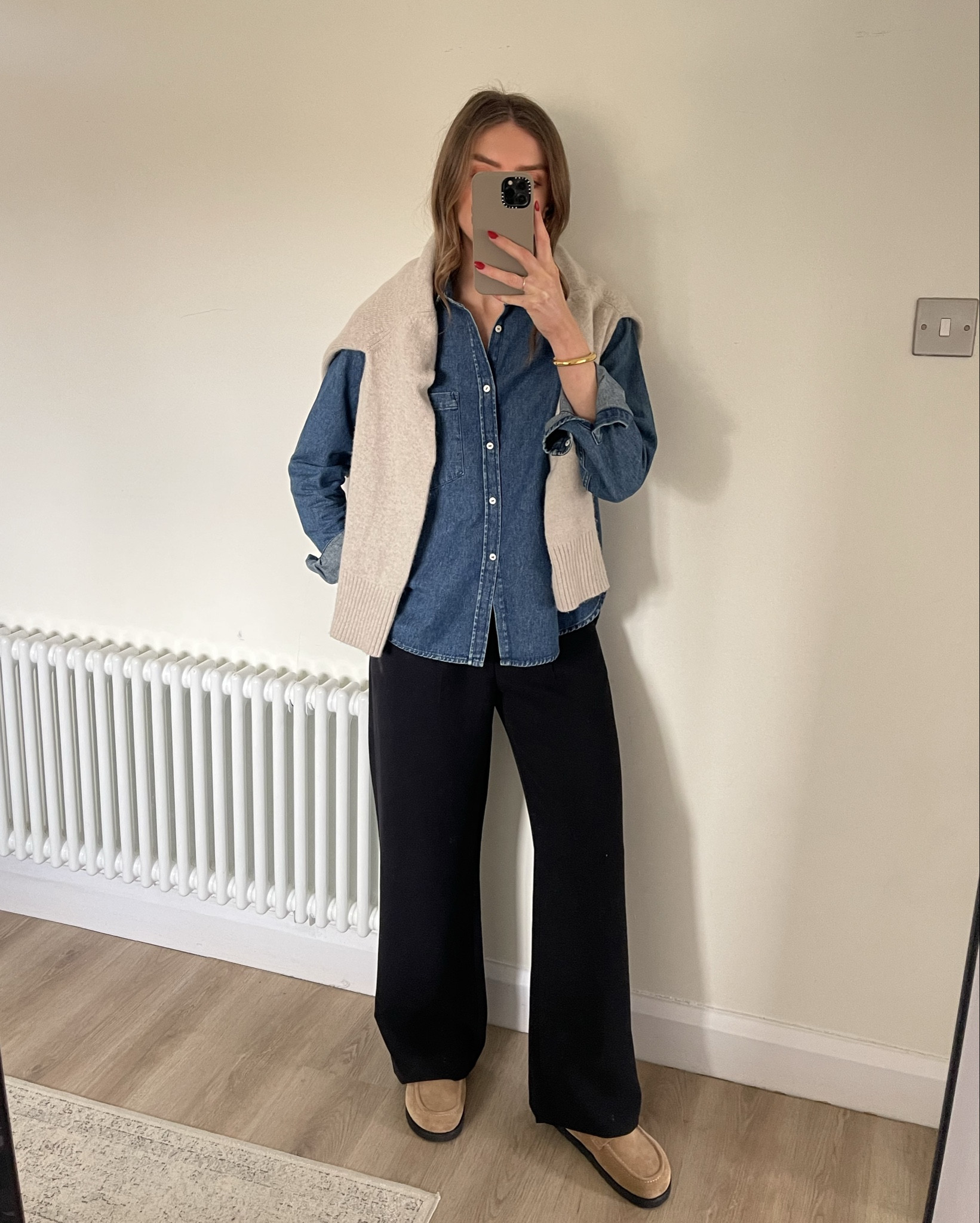 Denim Shirt styling

Size 12 in the With Nothing Underneath ‘the classic’ denim shirt in ‘blue’
27 reg in the Abercrombie black Sloane Tailored Wide Leg Pant
I’m 5ft 6
Dune suede slip on loafers
Cream jumper draped over my shoulders 



Wardrobe staples, capsule wardrobe, denim shirt, black trousers, comfy casual outfit, outfit inspiration

#LTKstyletip #LTKuk #LTKeurope