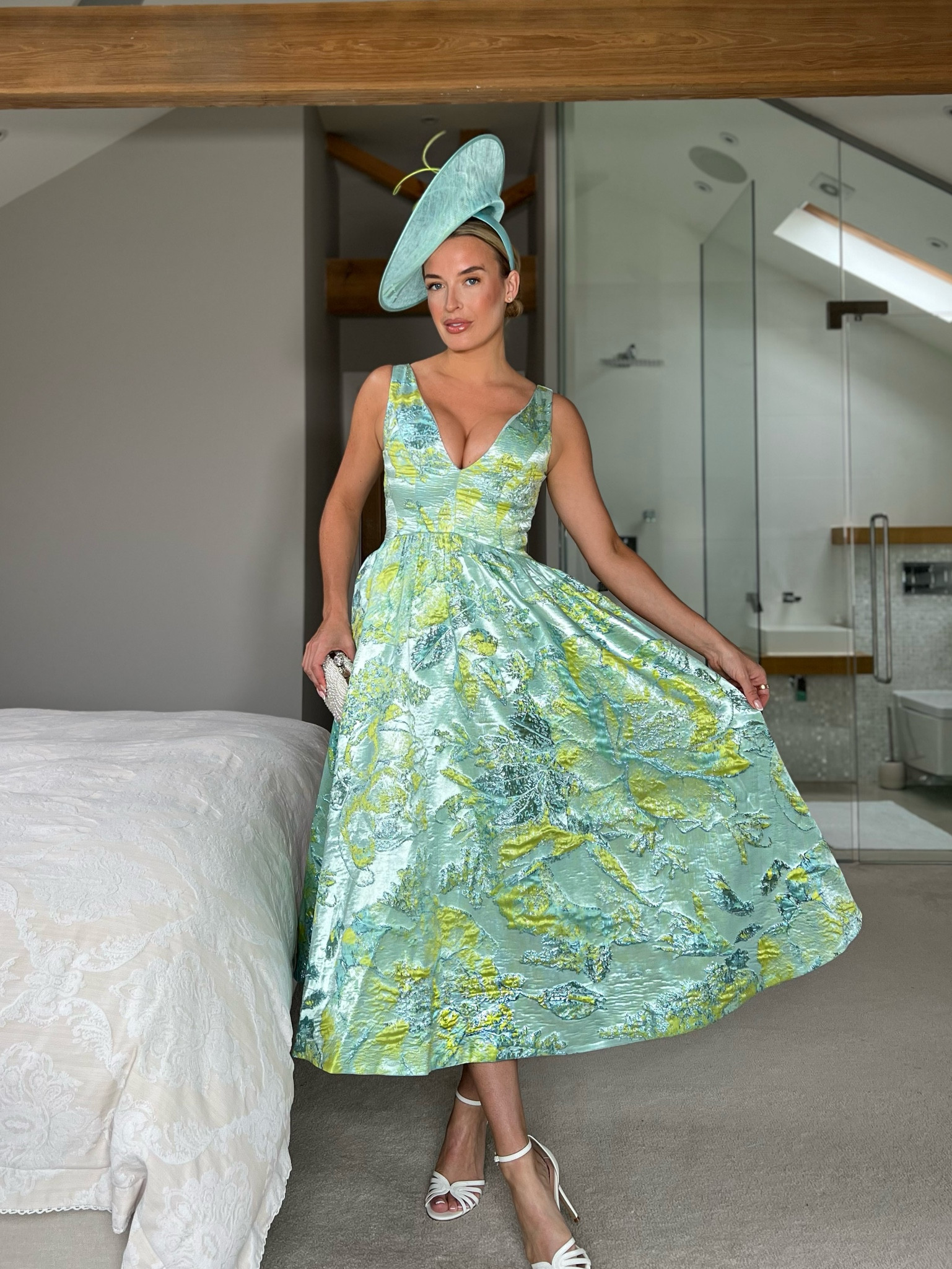 COAST occasion dresses 🤍
Summer 2024 

V neck, jacquard blue/green midi dress 🩵

#LTKwedding #LTKsummer #LTKstyletip