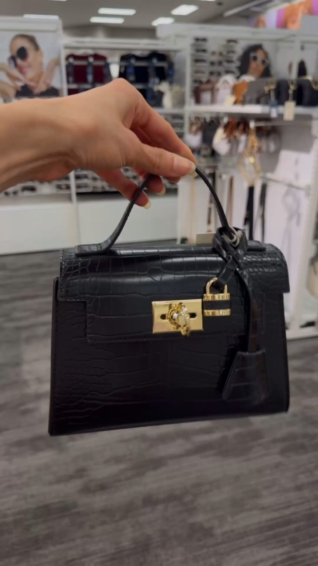 Bags that look luxe without the price tag.👜✨🖤

#LTKFindsUnder50 #LTKItBag #LTKStyleTip