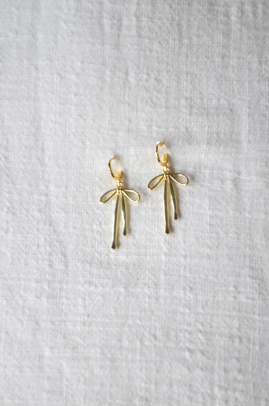 Gold Ribbon Bow Huggies Gold Bow Earrings, Gold Plated Jewelry - Etsy | Etsy (US)