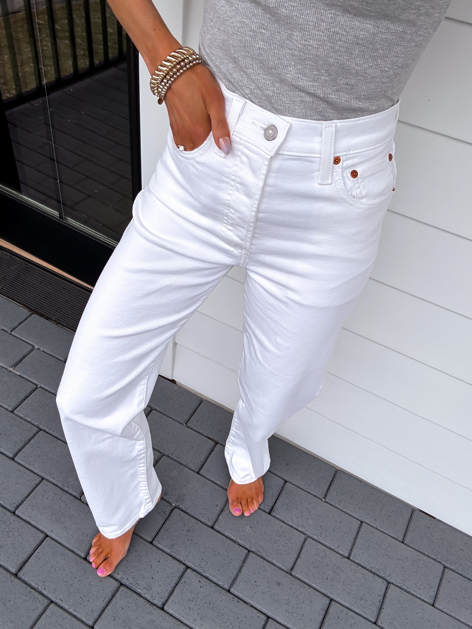 Wearing a size 25 in these stretchy Levi jean, fit true to size. 

Amazon jeans 

#LTKootd #LTKdayinmylife #LTKgrwm