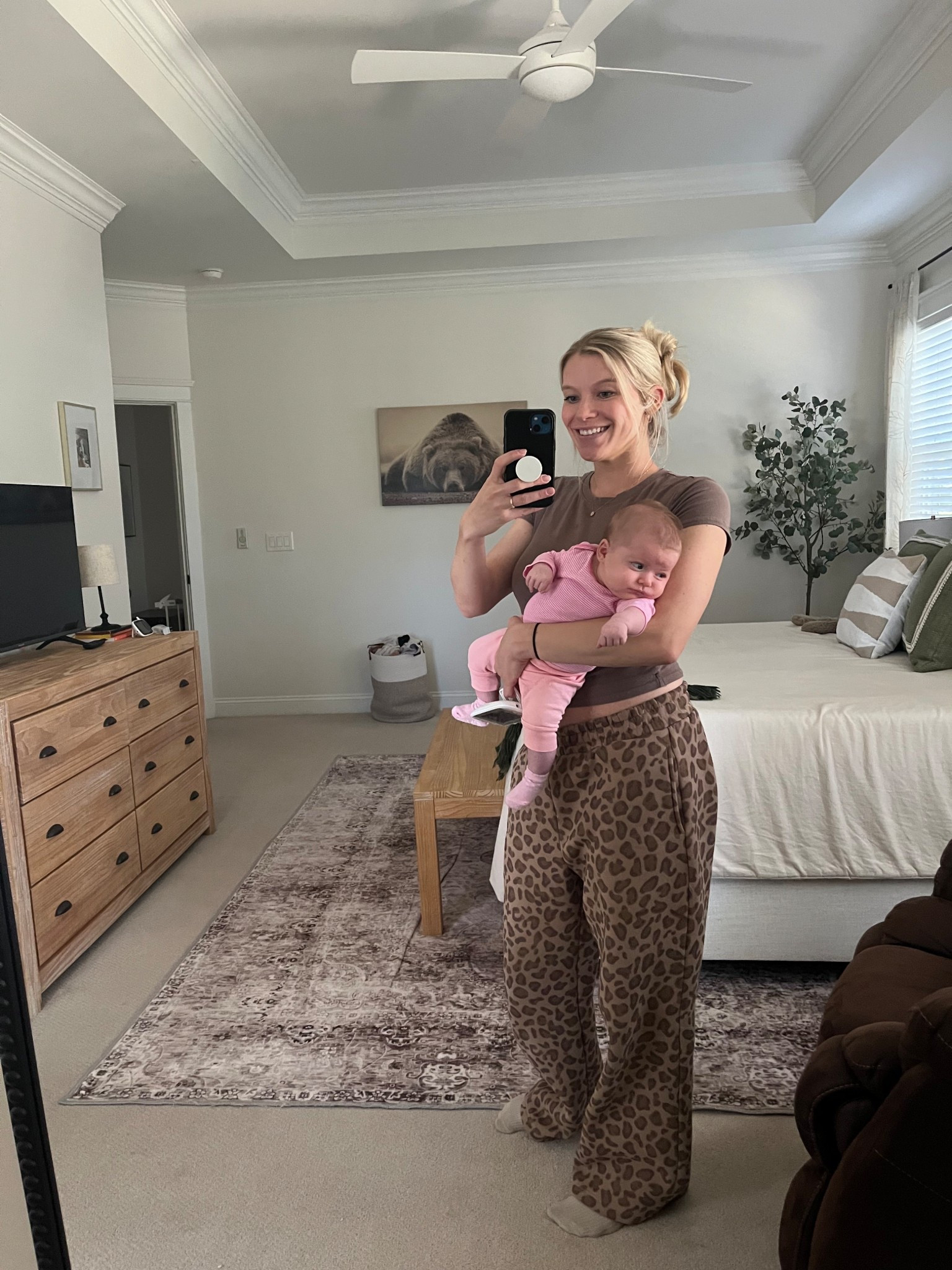 Comfortable but cute stay at home mom look! 

#LTKHome #LTKStyleTip #LTKFamily