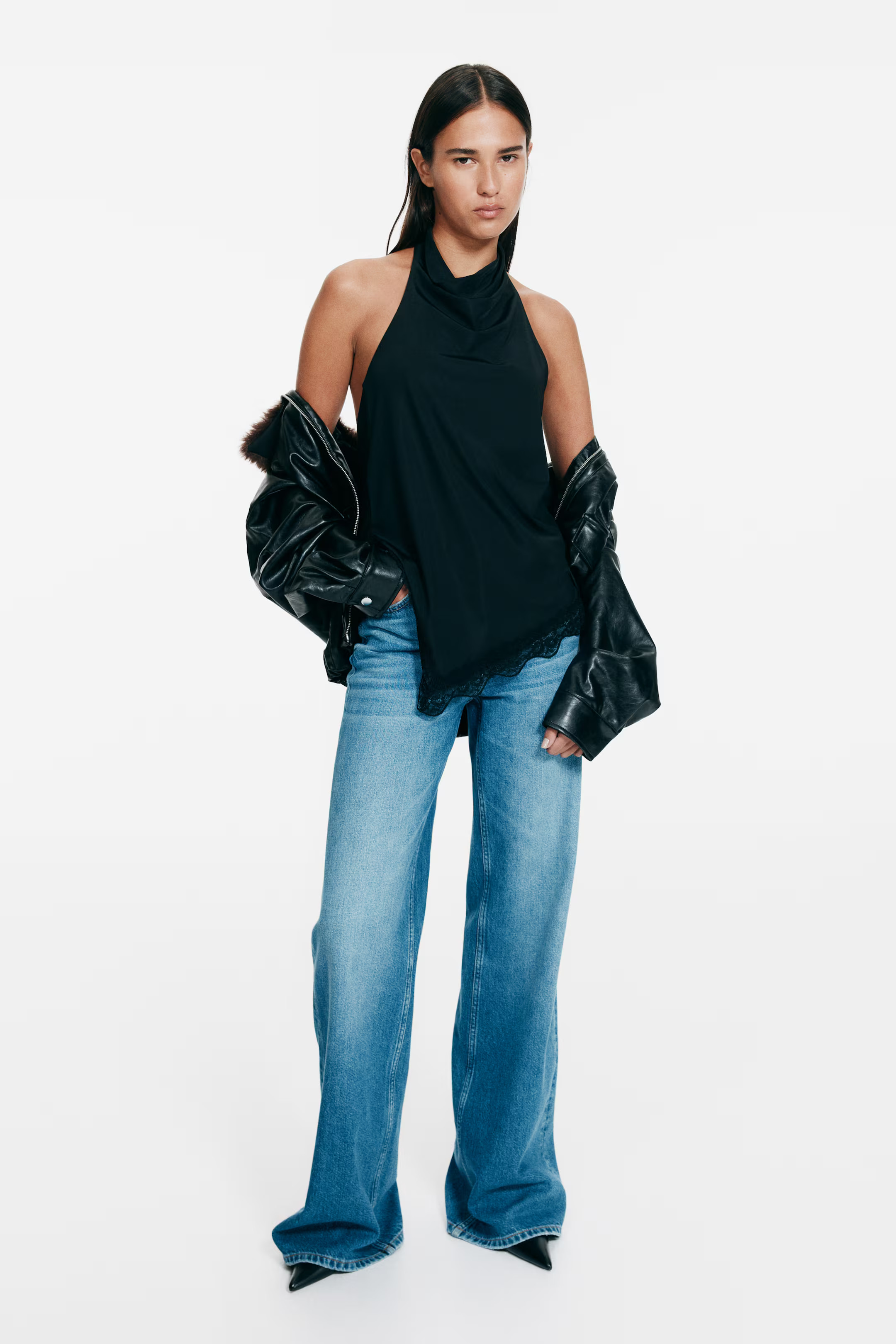 Lace-trimmed halterneck top | H&M (UK, MY, IN, SG, PH, TW, HK)