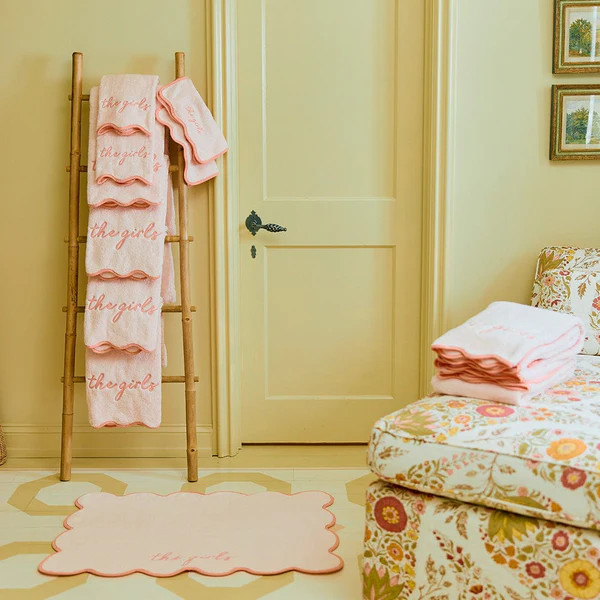 Monogrammed Plush Luxury Bath Mat | Weezie | Weezie Towels