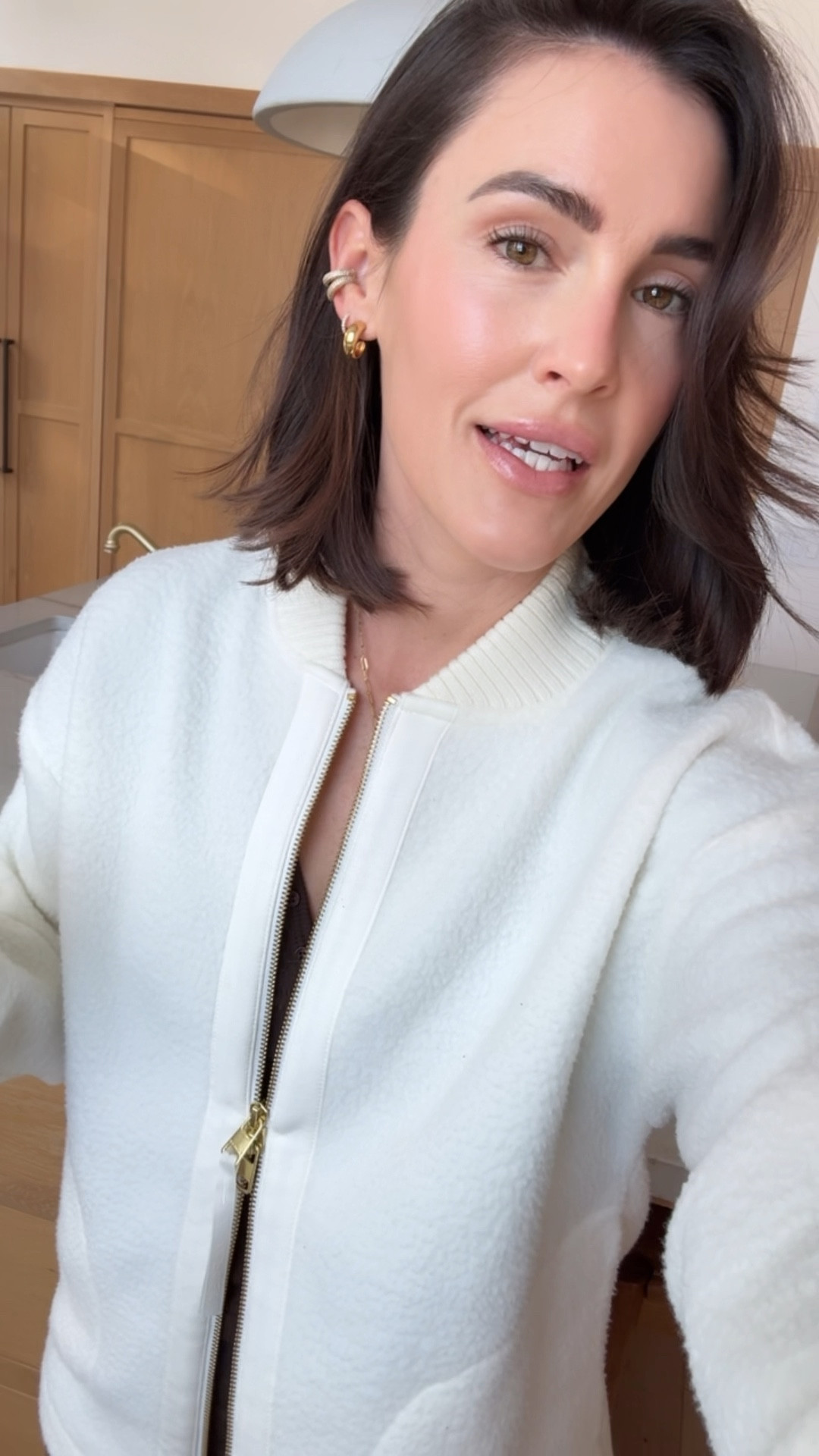 FASHION \ today’s cozy winter outfit! Wearing smalls in all: base layer leggings, Henley long sleeve tee, Teddy zip up, leopard slippers abs earrings!

Amazon ear cuff

#LTKWatchNow #LTKSeasonal #LTKFindsUnder50