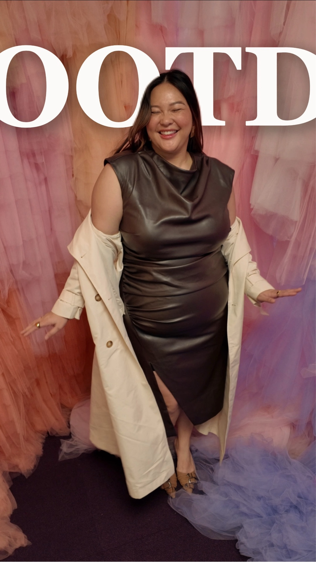 Stuck between fall and winter here in LA, but we make it work 💅🏼