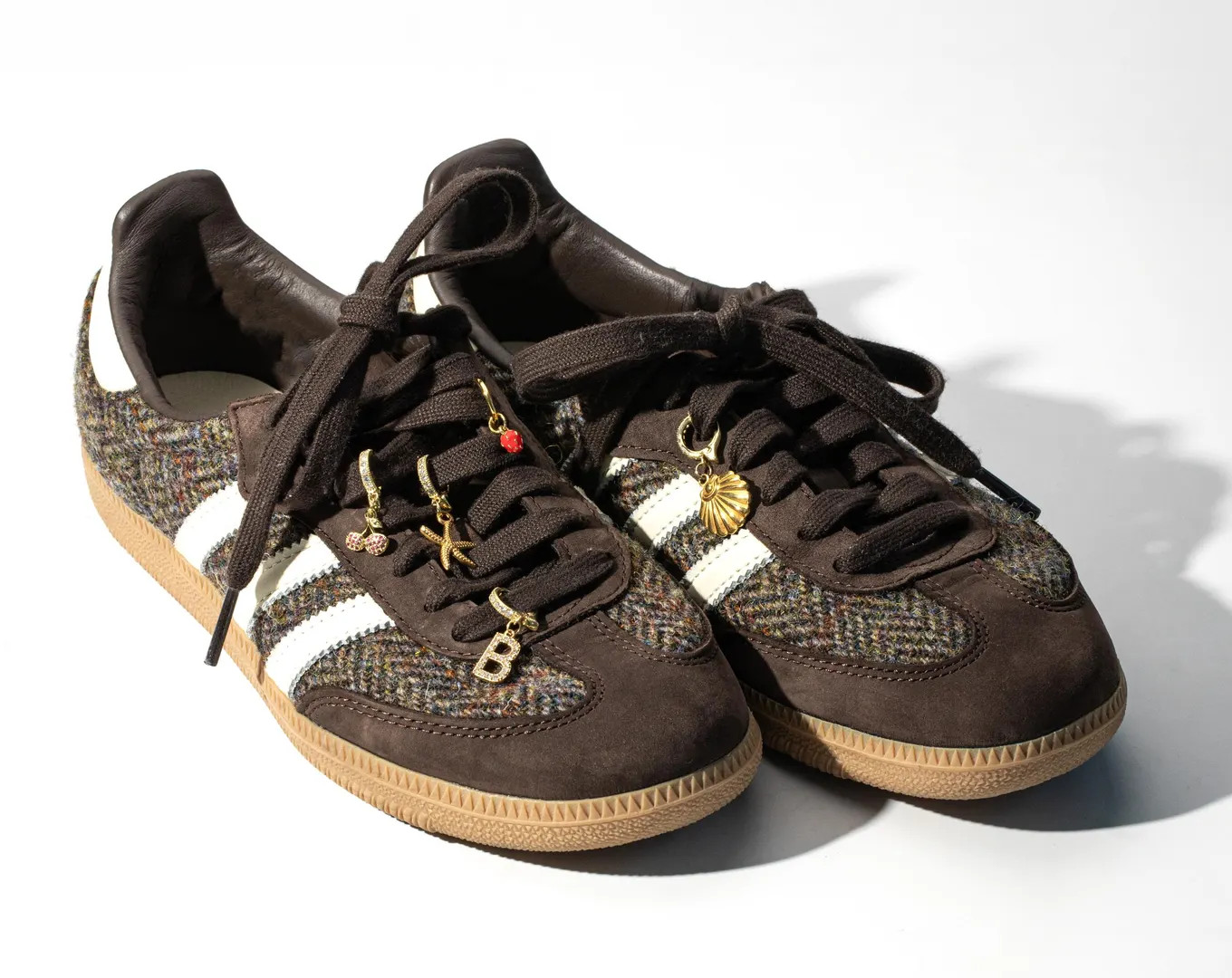 Gold Shoe Charm Sneaker Lace Charm Jewelry Gift for Her Trendy Gift Sneaker Accessory Birthday Gi... | Etsy (US)