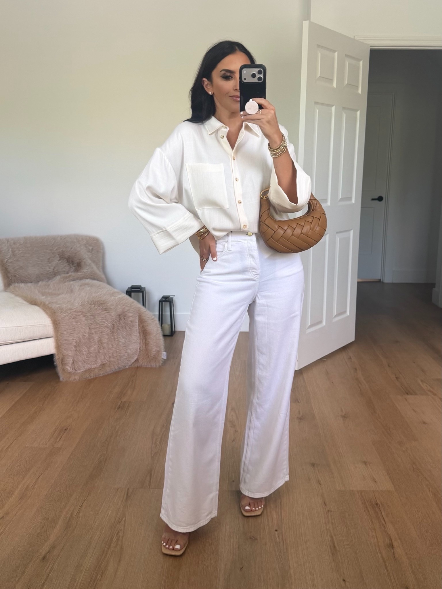 Zara Oversized wide sleeve shirt wearing size small. Z1975 Loose wide leg mid rise jeans wearing size 27