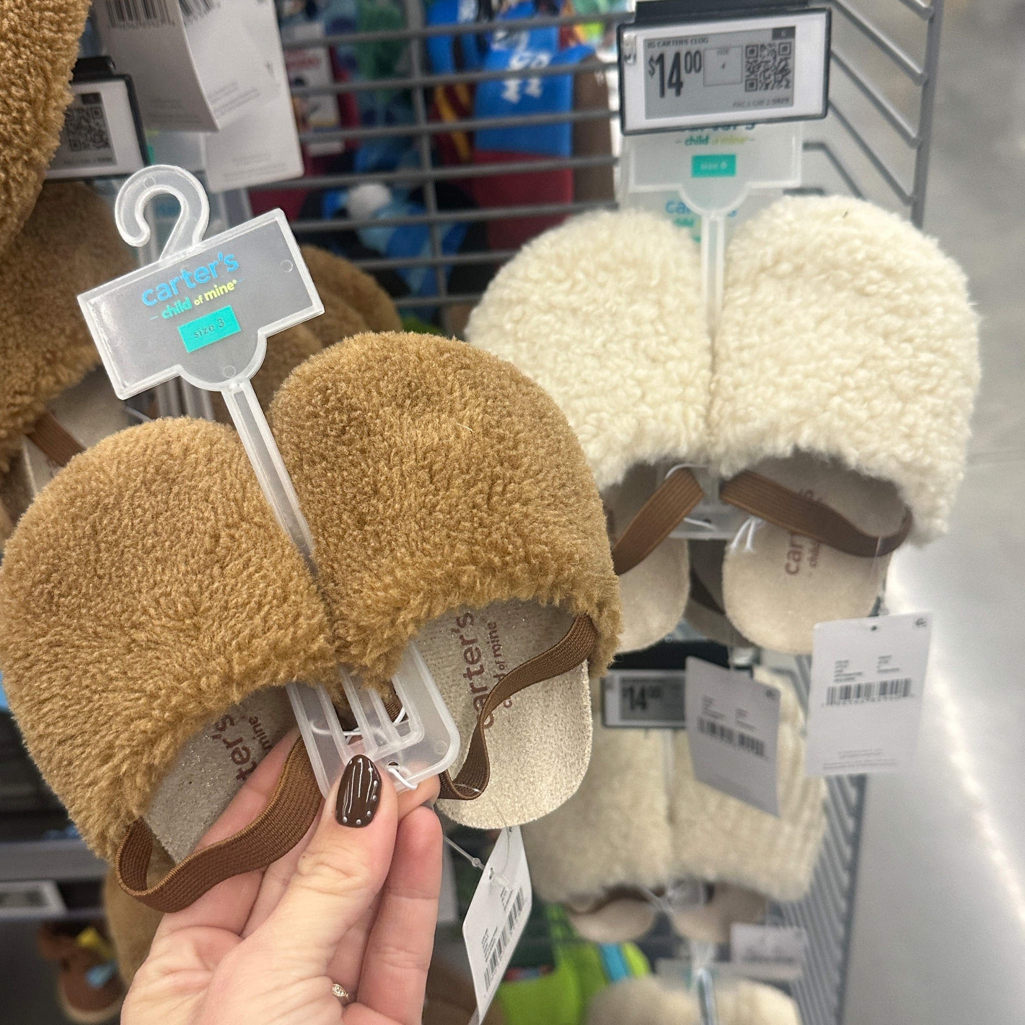 Are you kidding! These stopped me in my tracks! Baby Sherpa slippers. LOVE! 

#LTKStyleTip #LTKKids #LTKBaby
