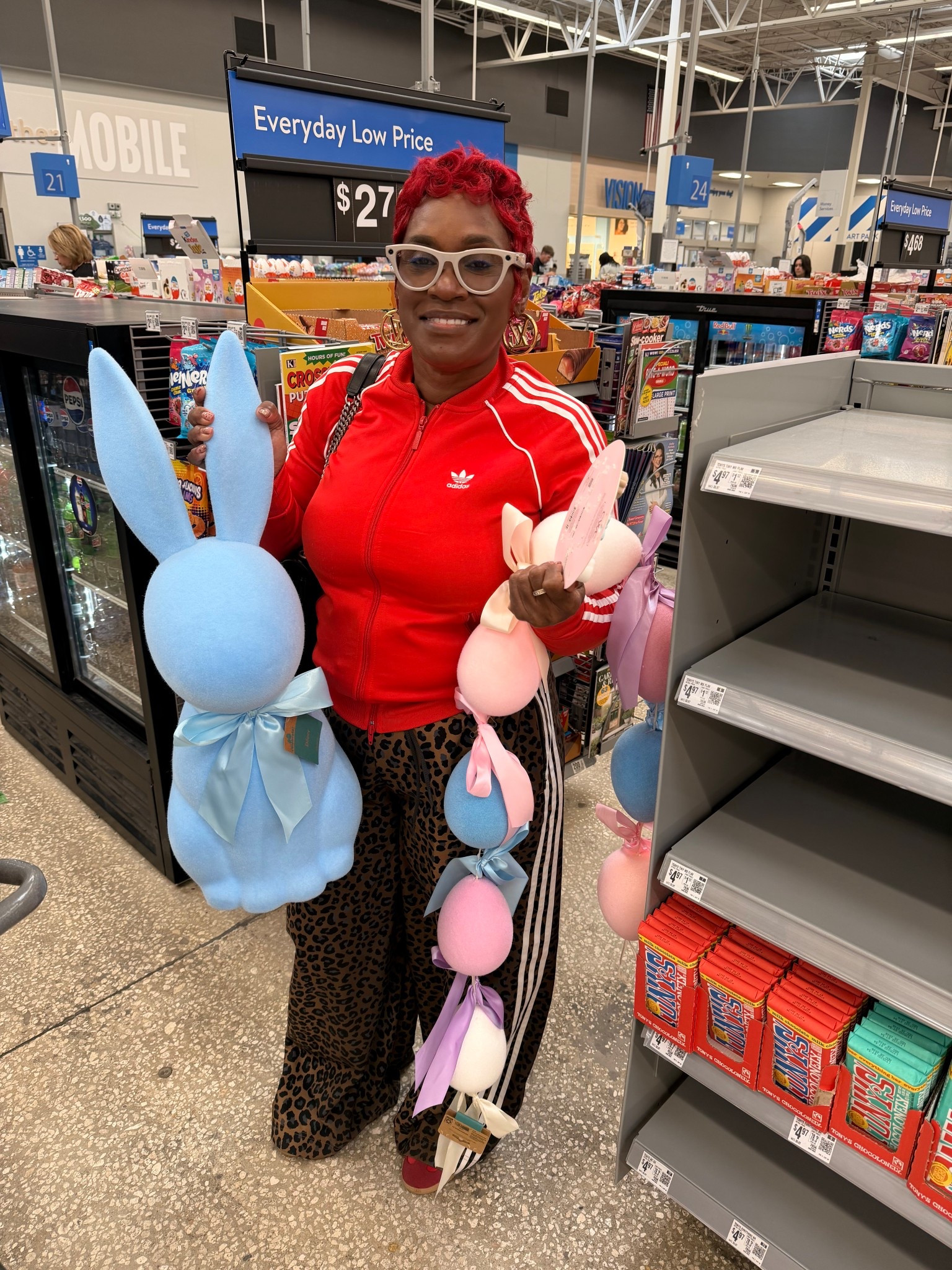 Found the cutest Easter decor today at Walmart. 